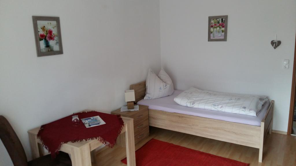 Gaestehaus Poeppl Unterwoessen Phòng bức ảnh